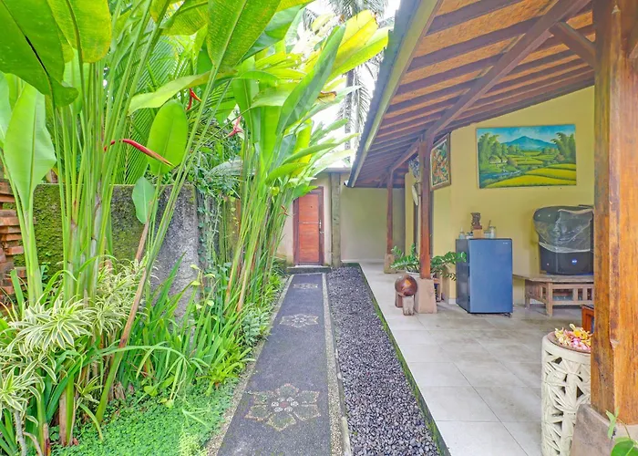 Oyo 94782 Loka Loka Hotel Ubud
